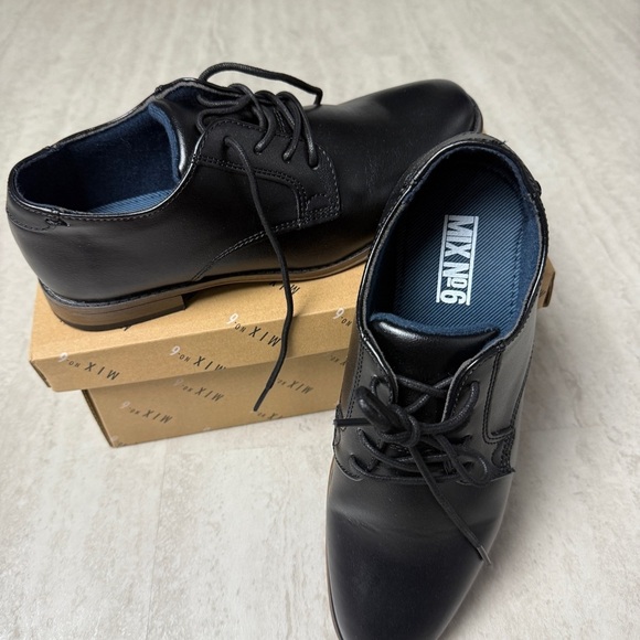 Mix No. 6 Black Oxfords Classic Formal Shoes size 7 like new - Picture 2 of 11